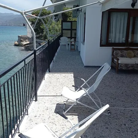 Ekie With Sea View *