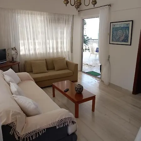 بيت للعطل Ekie With Sea View كالاماتا