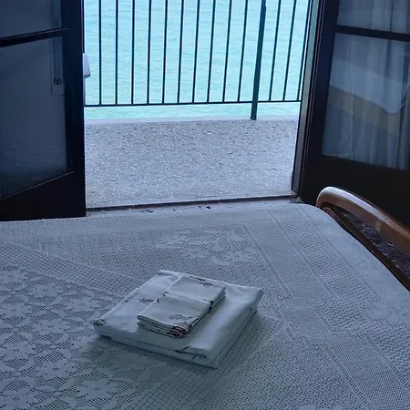 Ekie With Sea View