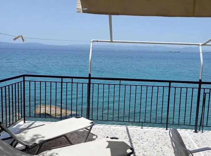 بيت للعطل Ekie With Sea View *